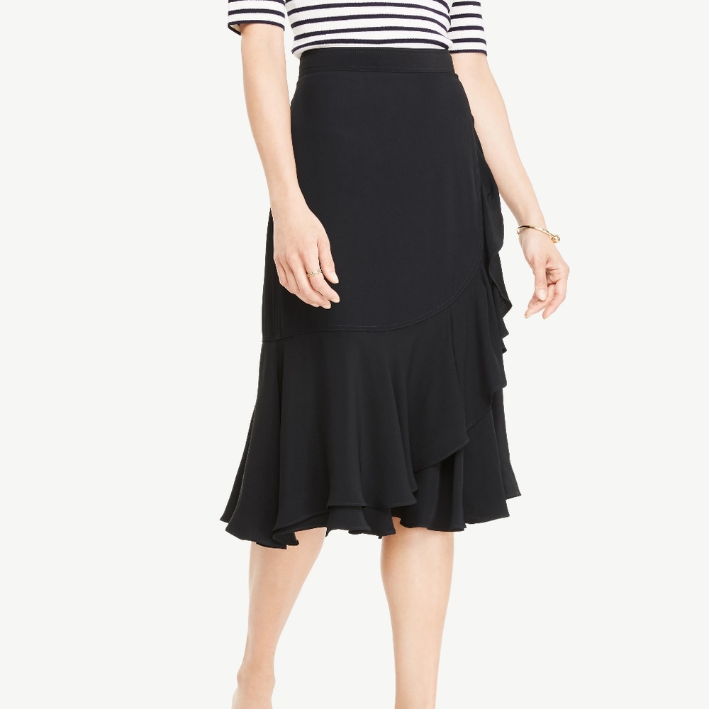 Ann Taylor  Ruffle Skirt - Picture 2 of 2